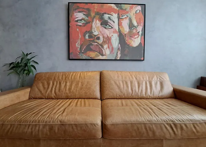 Quarto Exclusivo Ar Tv Metro Praia Copacabana - Proprietario Mora No Local